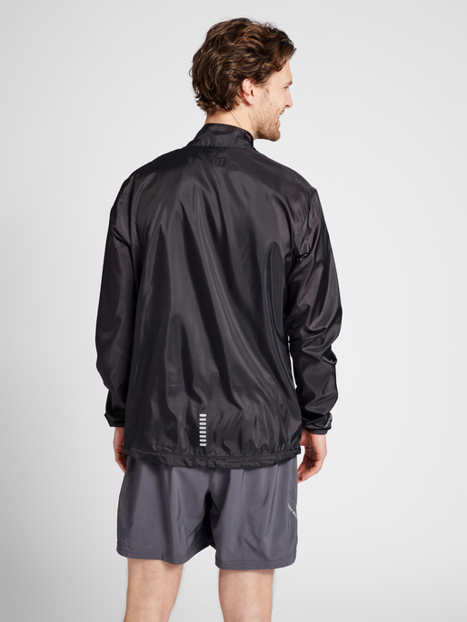 MEN PACKABLE TECH JACKET, FORGED IRON, model