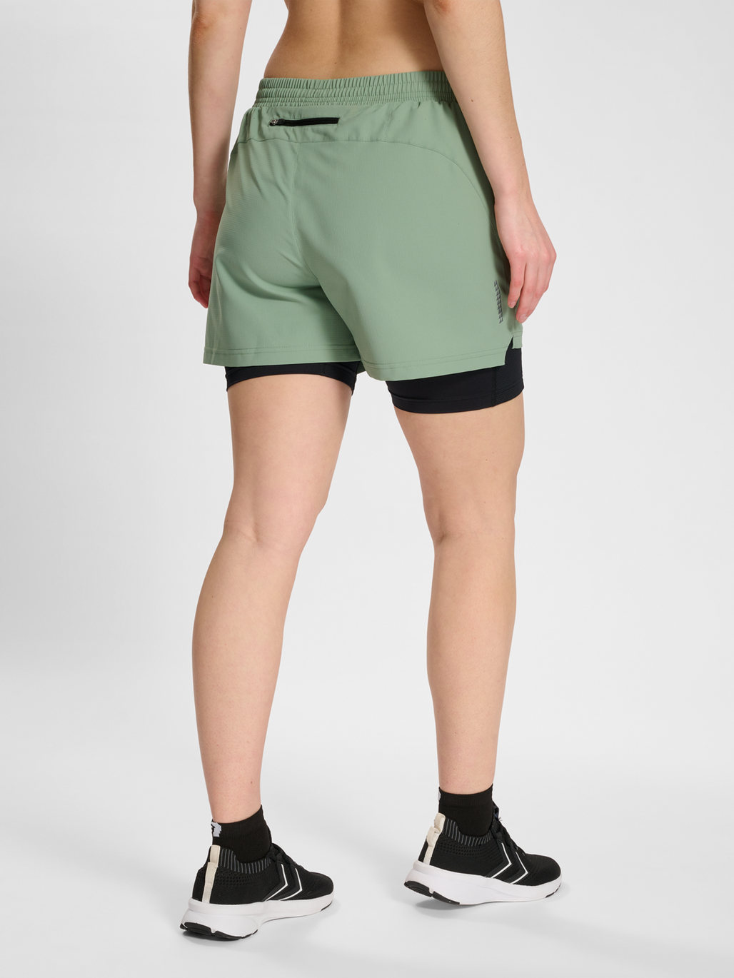 nwlDALLAS SHORTS 2IN1 WOMAN, GREEN BAY, model