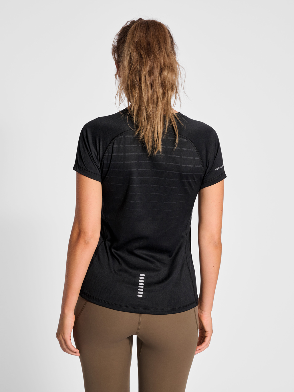 nwlLAKELAND T-SHIRT S/S WOMEN, BLACK, model