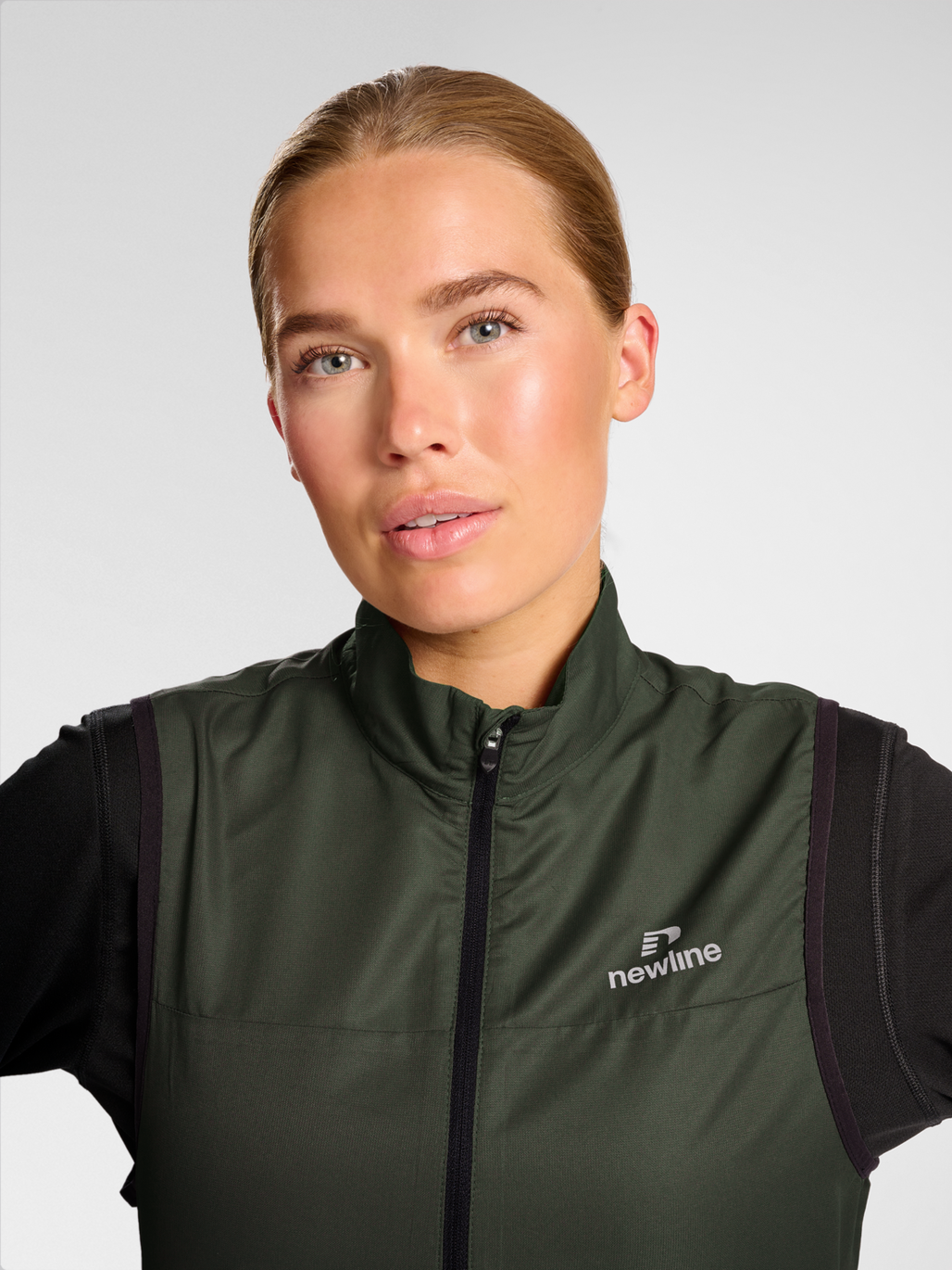nwlBEAT GILET WOMAN, 1954, model