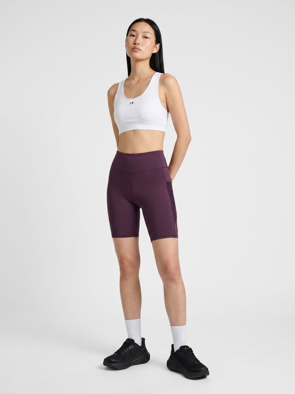 nwlRACE HW POCKET W SHORT TIGHTS, PLUM PERFECT, model