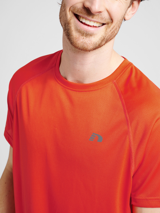 MEN RUNNING T-SHIRT S/S, SPICY ORANGE, model