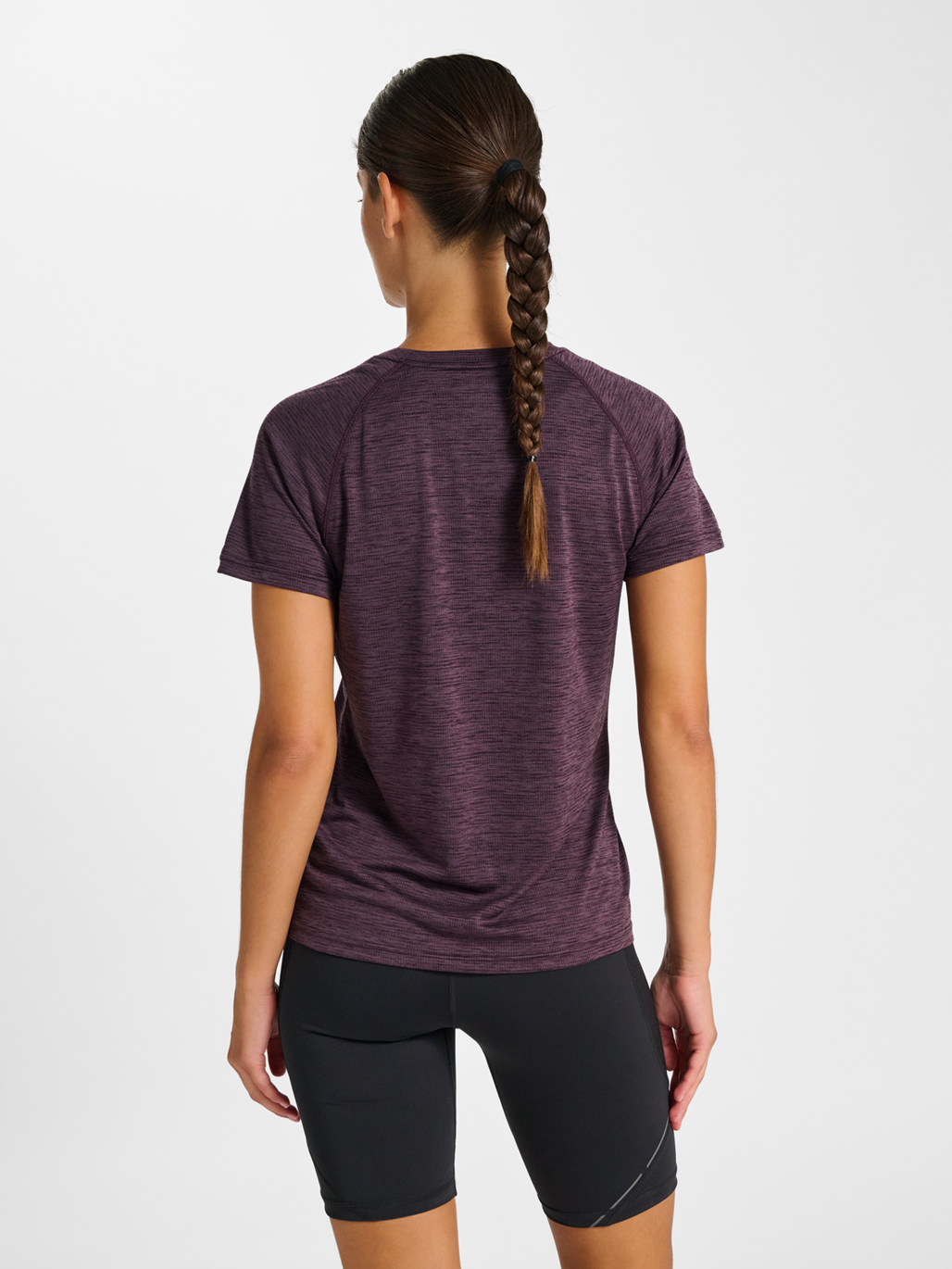 nwlACTIVE W T-SHIRT S/S, PLUM PERFECT, model
