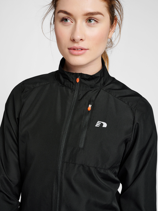 WOMENS PERFORMANCE JACKET, BLACK, model