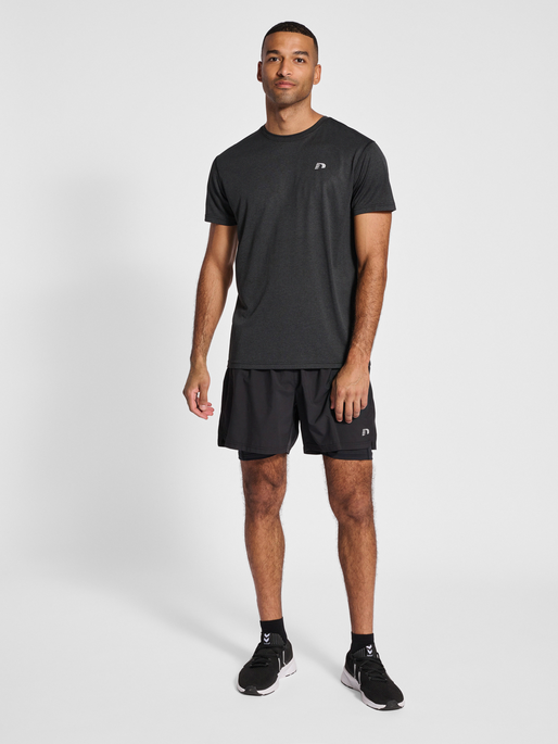 nwlTEMPE T-SHIRT S/S MEN, BLACK, model