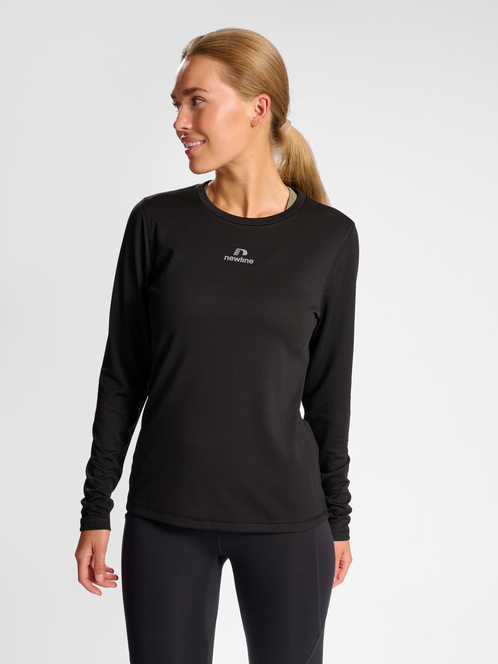 nwlBEAT POLY LS TEE WOMAN, 2001, model