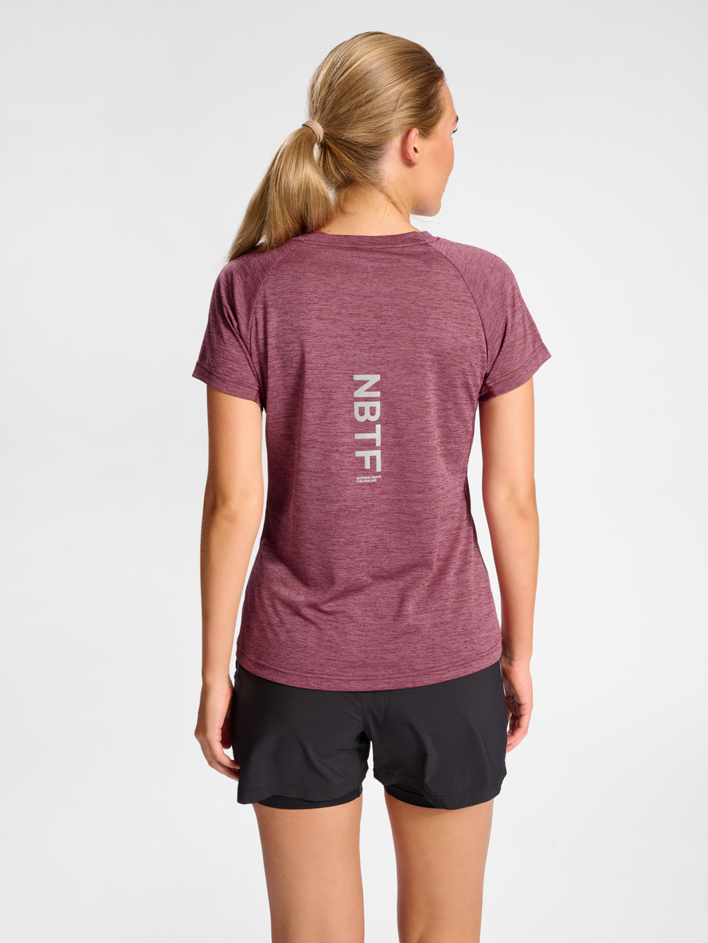 nwlPACE MELANGE TEE WOMAN, 3187, model