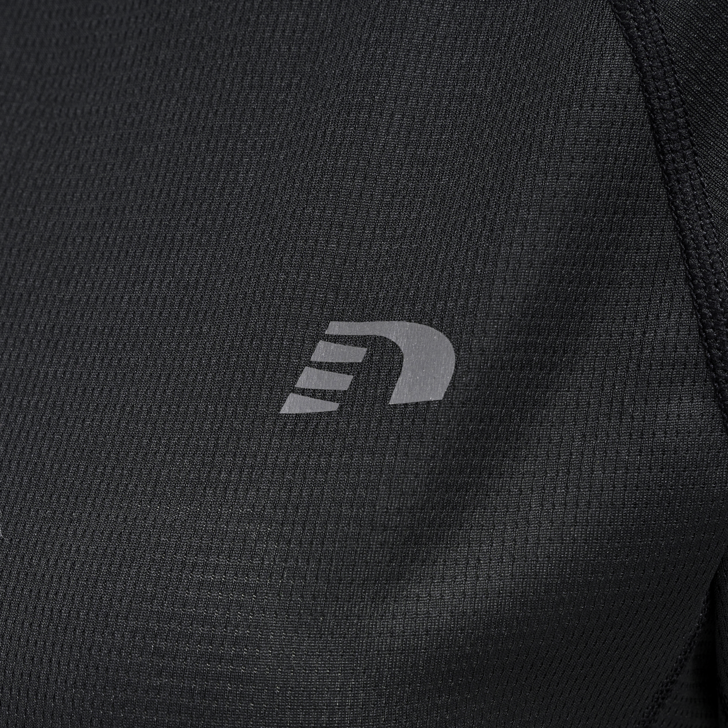 WOMEN CORE RUNNING T-SHIRT L/S, BLACK, packshot