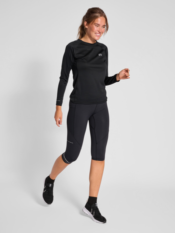 nwlLAKELAND T-SHIRT L/S WOMEN, BLACK, model