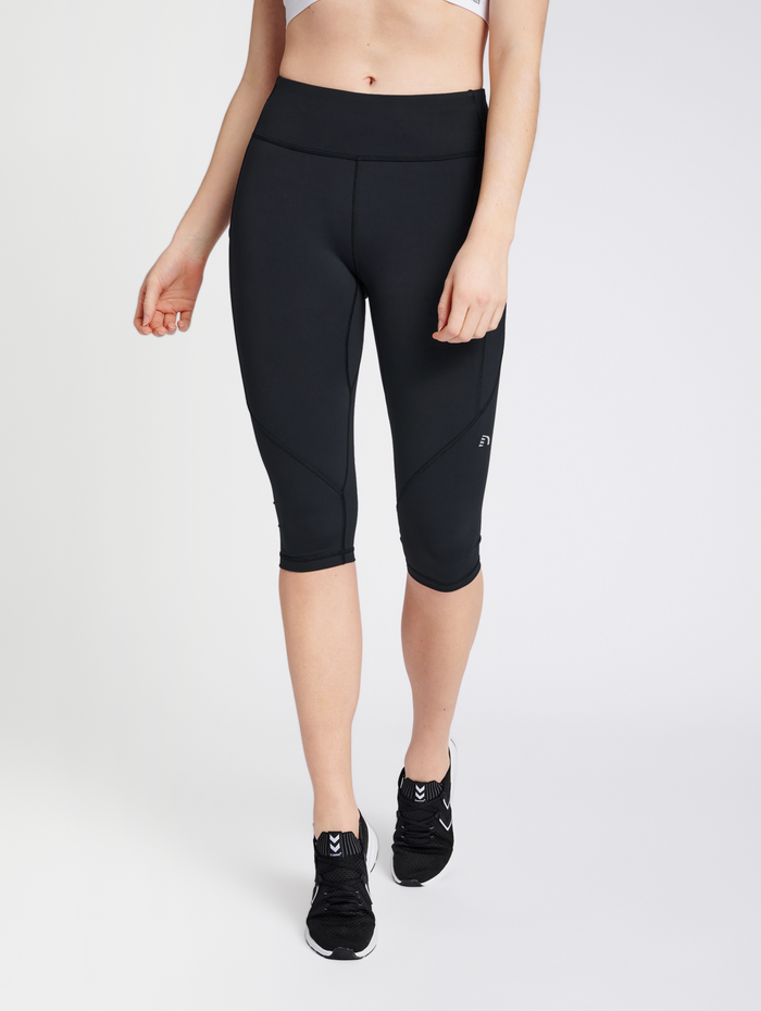 WOMEN HW KNEE TIGHTS, 2001, model